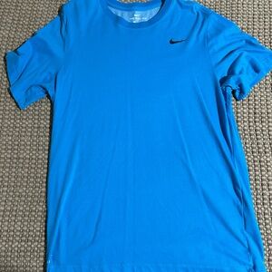 Nike Men's Vibrant Blue Short Sleeve Tee